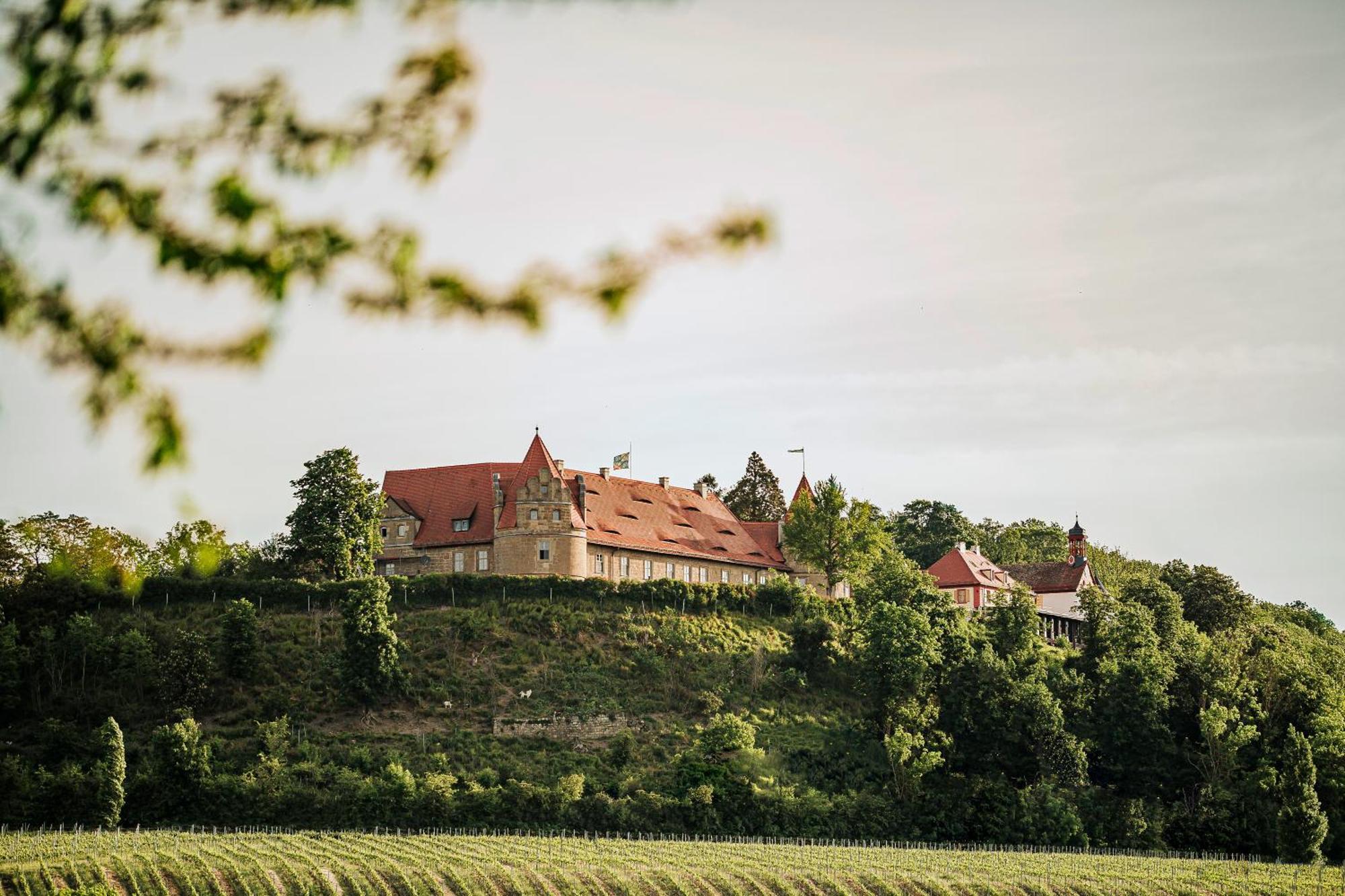 Schloss Frankenberg Hotel Weigenheim Exterior photo